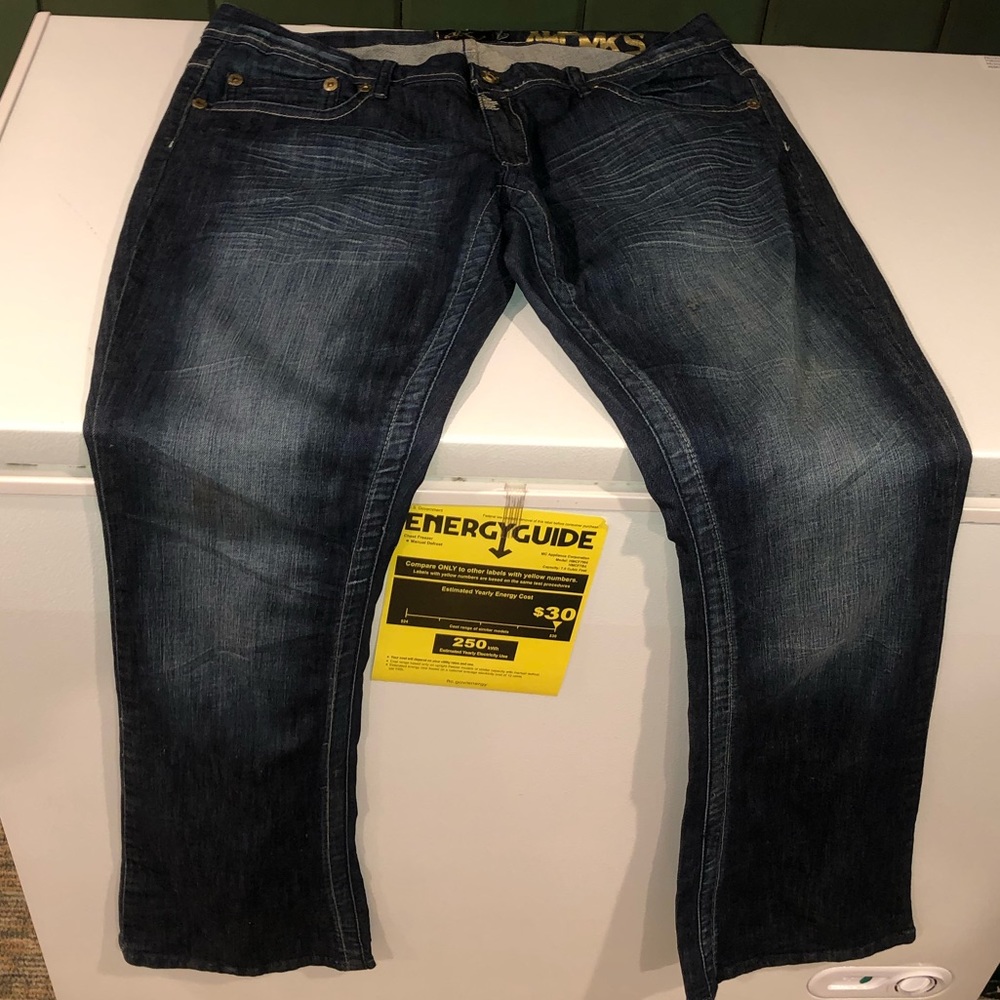 Women’s Akademiks jeans